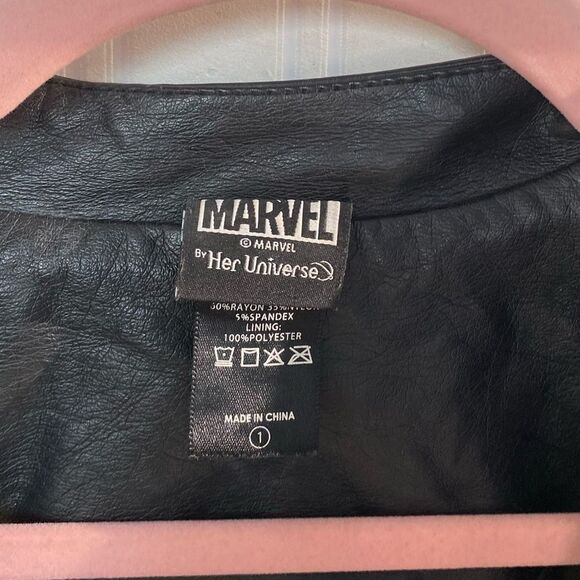 Torrid Her Universe Marvel Thor Black Embroidered Moto Jacket Thunder God Sz 1 - Picture 4 of 6